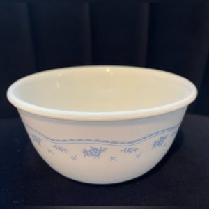 Vintage Corelle Morning Blue Flowers Bowl 1980
Vintage Fine Dining